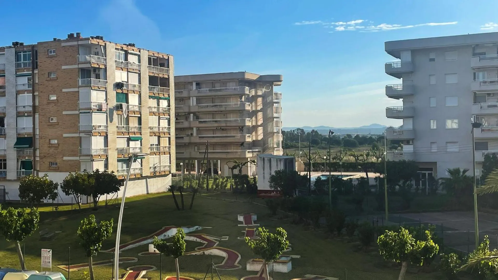 Sterling & Fair - Seaside La Pineda Apartment Spain