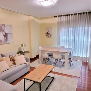 Cozy Yellow In Apartamento Getxo